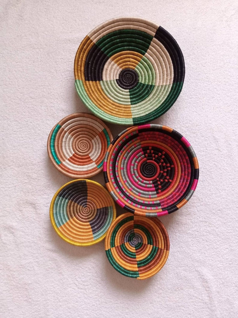 A Set of 5 African wall Rwanda Baskets, Handwoven bowl